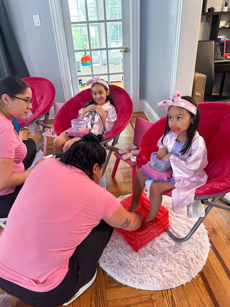 personalized robes for kids-spa_parties_ny_2007